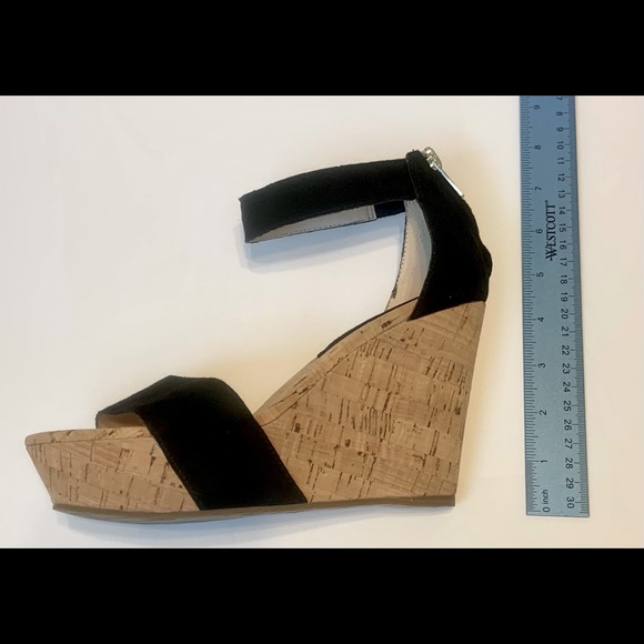 Pelle Moda - Black Cork Platform Wedges - Picture 8 of 8